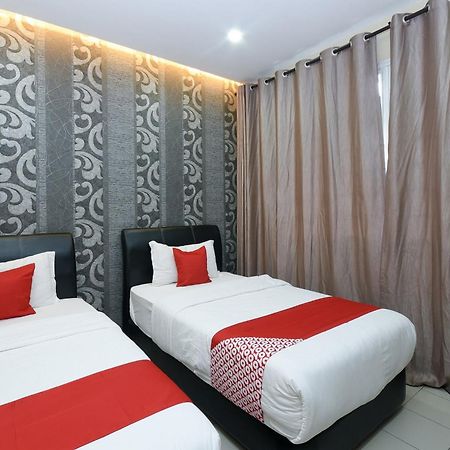 Oyo 89301 Ys Inn 米里 外观 照片