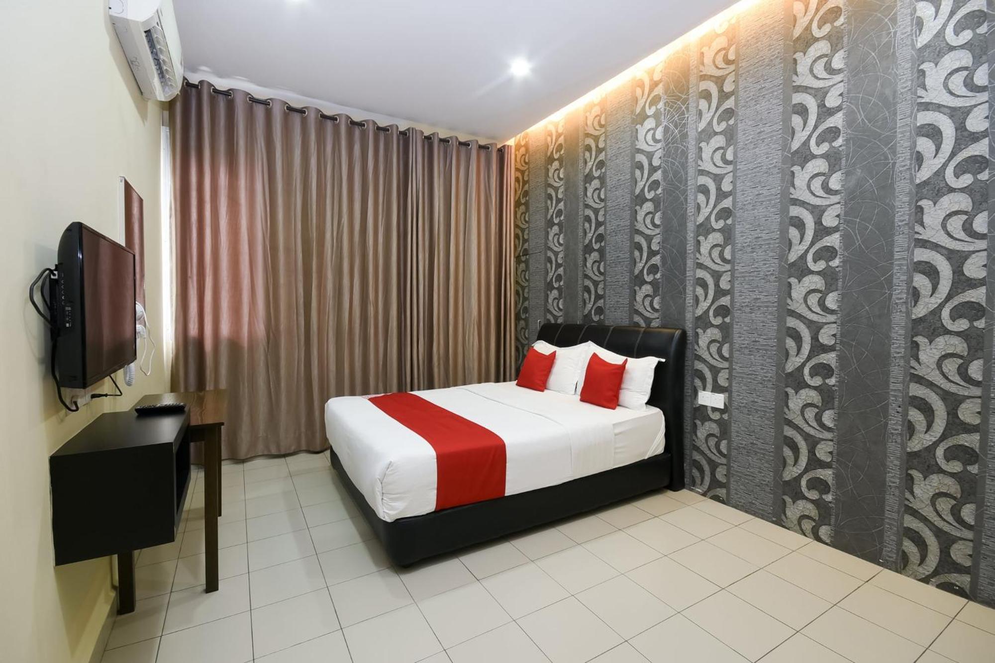 Oyo 89301 Ys Inn 米里 外观 照片