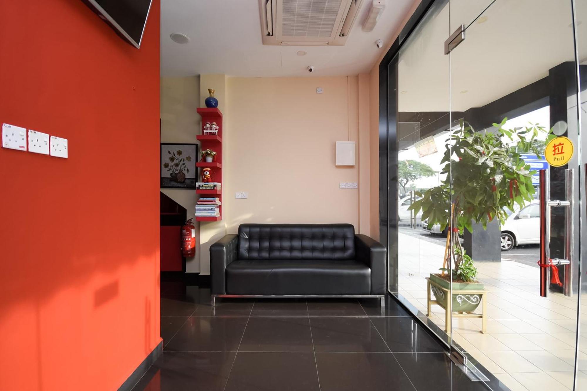 Oyo 89301 Ys Inn 米里 外观 照片