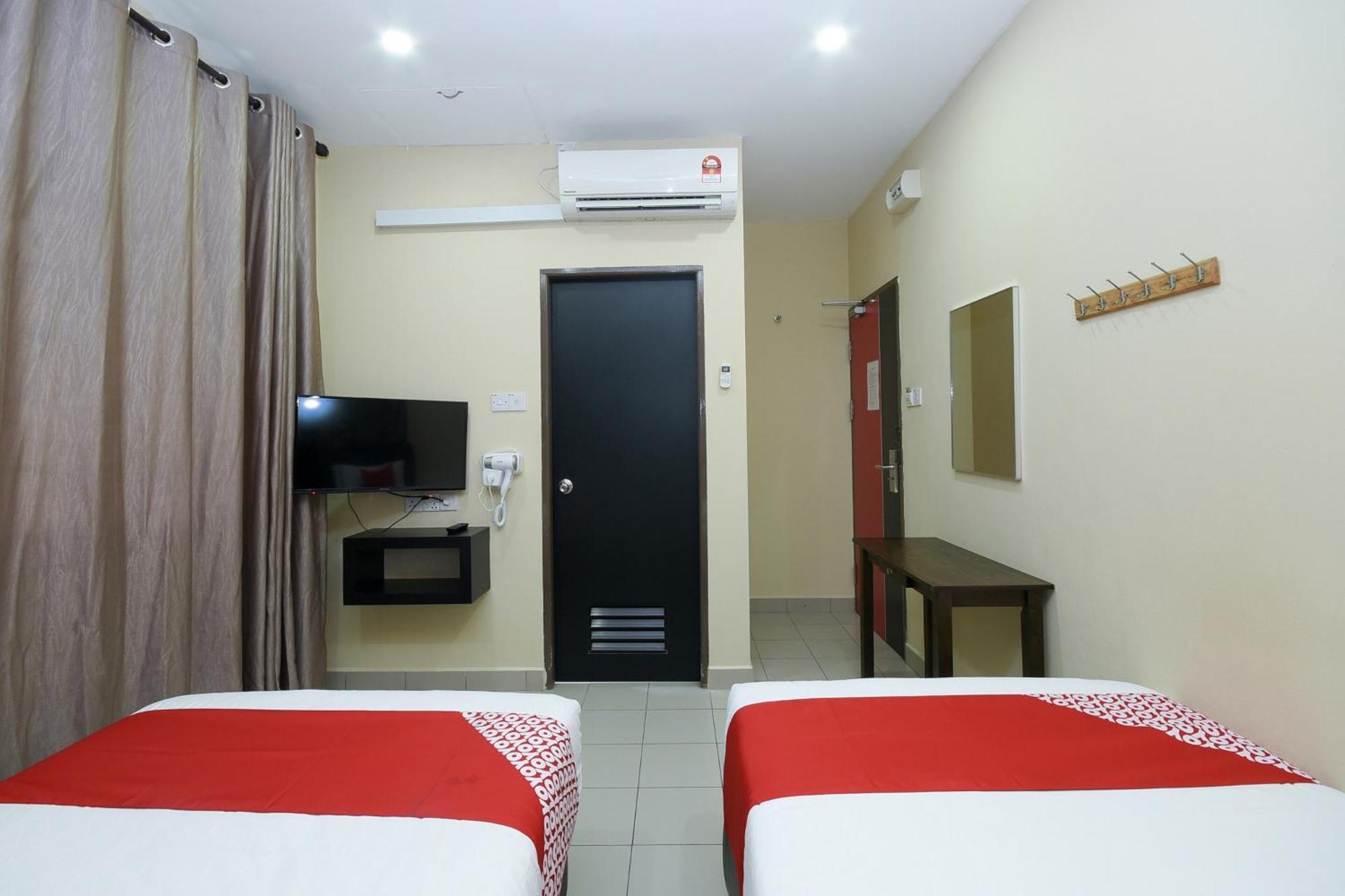 Oyo 89301 Ys Inn 米里 外观 照片
