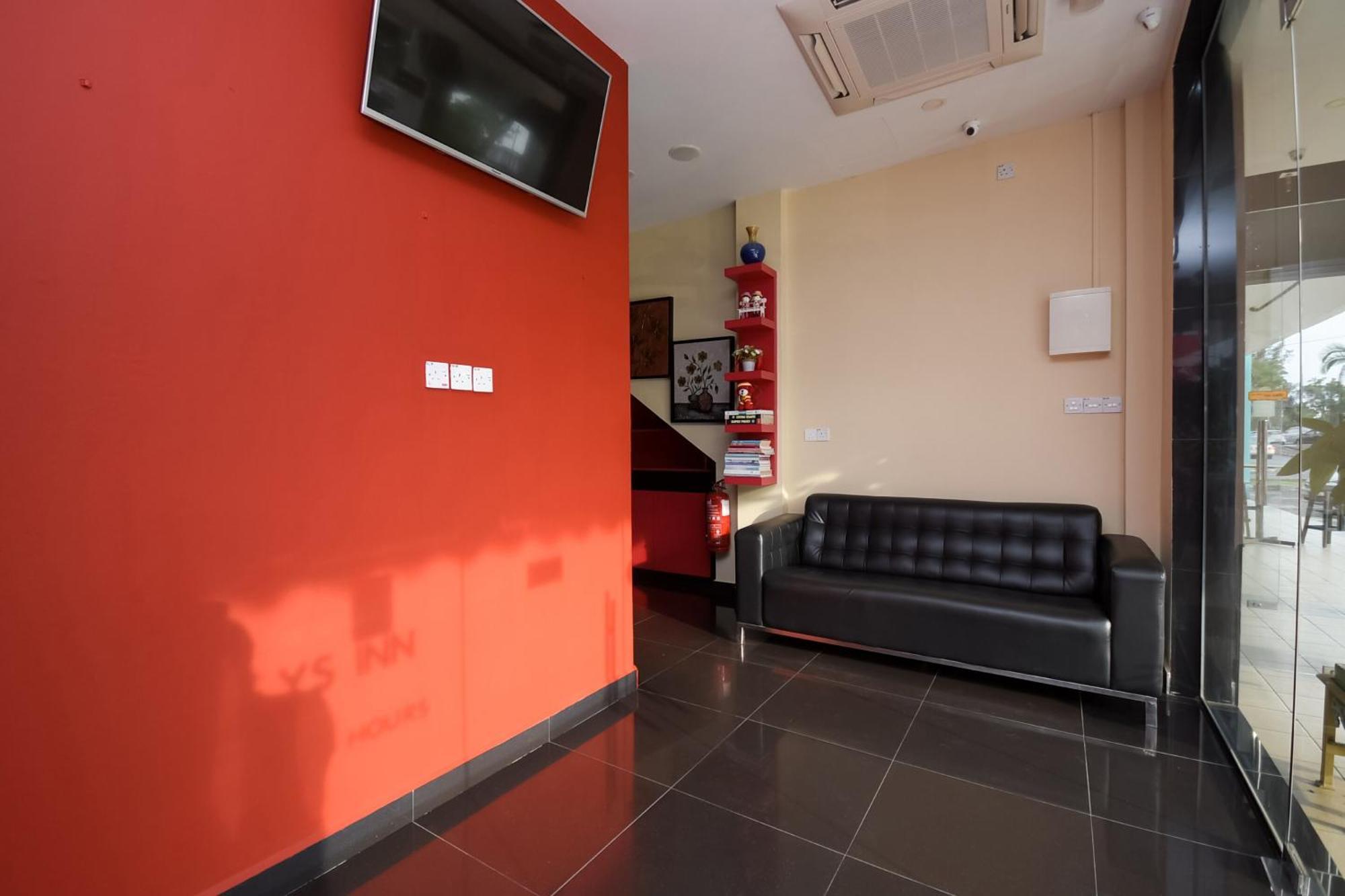 Oyo 89301 Ys Inn 米里 外观 照片